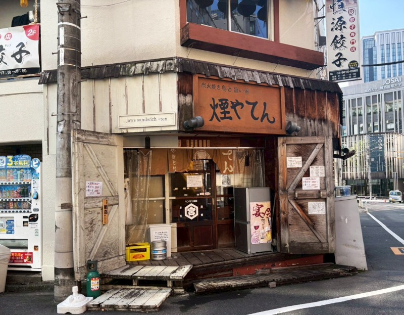 半蔵門駅徒歩3分、複数駅利用可能！1階路面店で視認性◎飲食店居抜きですぐに出店 (179409)