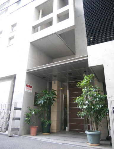 新大久保駅 徒歩1分 大久保通沿い 2F〈201号室〉スケルトン物件 【飲食不可】 (179580)