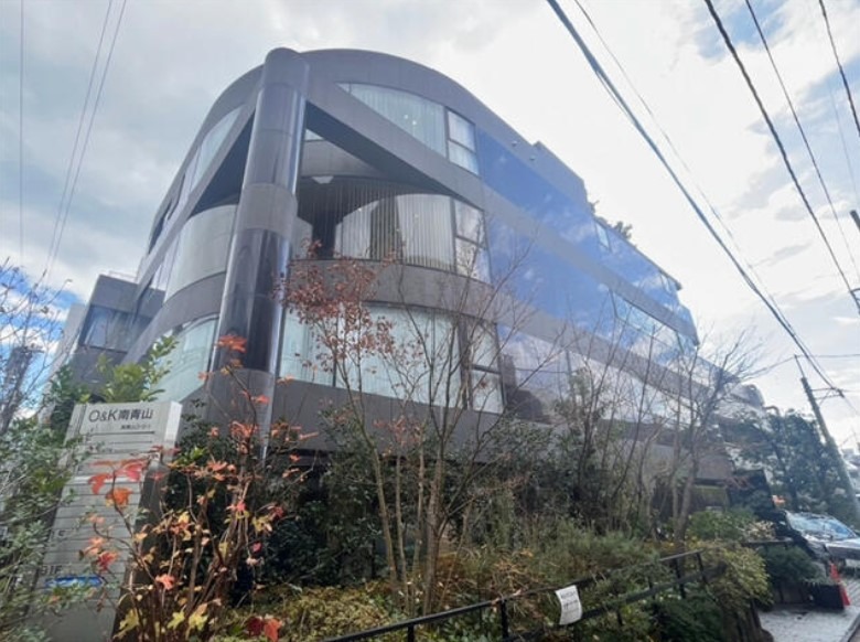 ≪表参道駅 徒歩7分｜2階・店舗事務所｜98.75㎡≫ (179587)