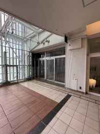 戸塚駅直結の商業施設内の物件です。眼科の居抜き。 トツカーナ 4階B-401 (180356)