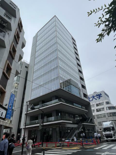 池袋駅 徒歩3分 免震構造新築デザイナーズビル(スケルトン) 【重飲食可】演奏可能/ 深夜営業可能 (180414)