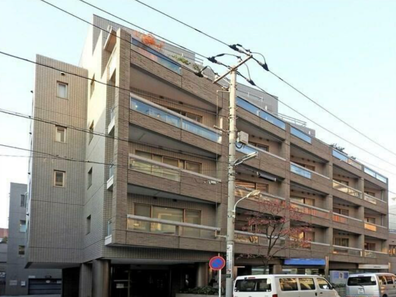 表参道駅 徒歩5分 【飲食店不可、業種応相談、２４H利用可】 (180497)