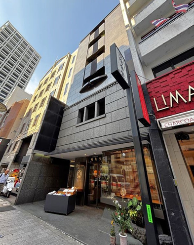 赤坂見附駅 徒歩2分 一ツ木通り沿い 2F事務所仕様物件 【飲食不可】 (181179)