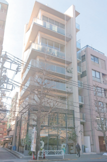 代々木公園の目の前、角地、代々木公園駅まで徒步2分　　B1F～2F（一括） (181570)