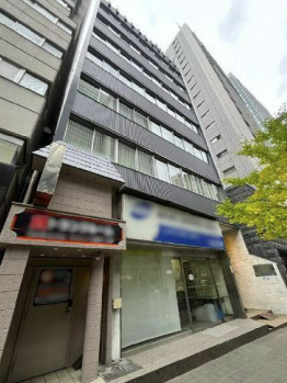 六本木一丁目駅 徒歩3分 ガレージ付き 1F《103号室》事務所仕様物件 【飲食不可】 (133912)