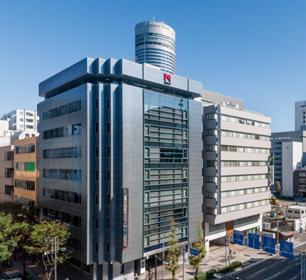 【KKM1125】新横浜駅徒歩1分！道路側からの直接な同線はございません！ (182121)