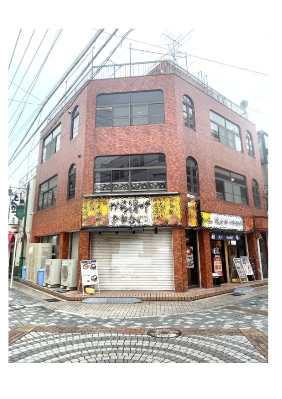 ①飲食店可能（重飲食も可）　②小田急相模原、商店街に面する角ビル　③1F路面店　④居抜き応相談 (182503)
