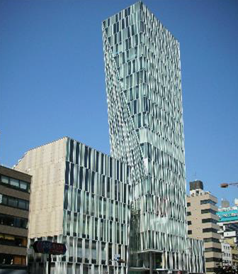 表参道駅徒歩１分、アクセスも視認性も◎！表参道のランドマーク的商業ビル内１階区画募集中です。 (182958)