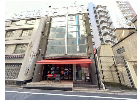 新宿御苑前駅 徒歩1分 現況:バー 飲食居抜き物件 【飲食可】 (184522)