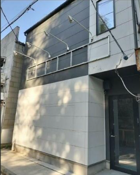 中井駅 徒歩1分 元室内ゴルフ練習場の物件 【重飲食可】看板取付スペースあり/ 天井高：3m (184647)