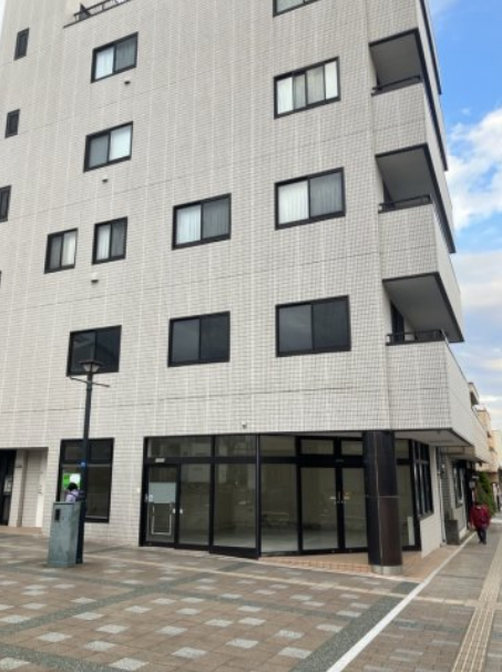 【UY1223】渋沢駅徒歩1分！1階路面店！パーソナルジム、ピラティス、美容サロン系、サービス系何でも相談可能！ (185676)