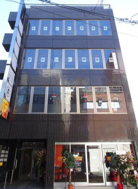 越谷駅 徒歩1分◆ホームからも見える築浅物件◆ナイト系も含んだ飲食ビル◆重飲食も相談可◆飲食以外不可◆分割相談可◆ (186087)