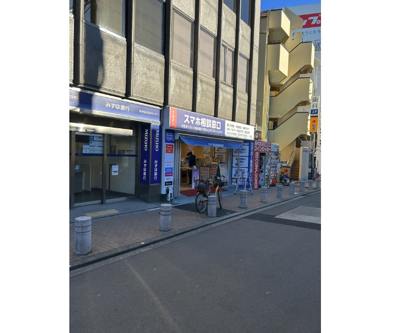 JR、2番出口目の前！ (186252)