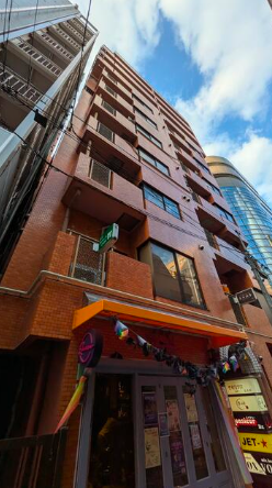 新宿三丁目駅 徒歩1分 現況:その他 その他居抜きなど物件 【飲食不可】 (188162)