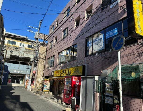 本八幡駅 徒歩1分 2Fスケルトン物件 【飲食可】 (189105)