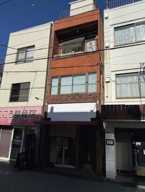 北千住駅徒歩3分　飲食不可　前面ガラス張り (190321)