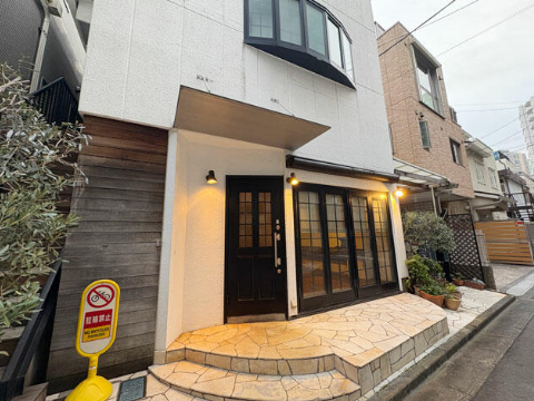 駒込駅 徒歩5分 現況:カフェ 飲食居抜き物件 【何業も可】 (193402)