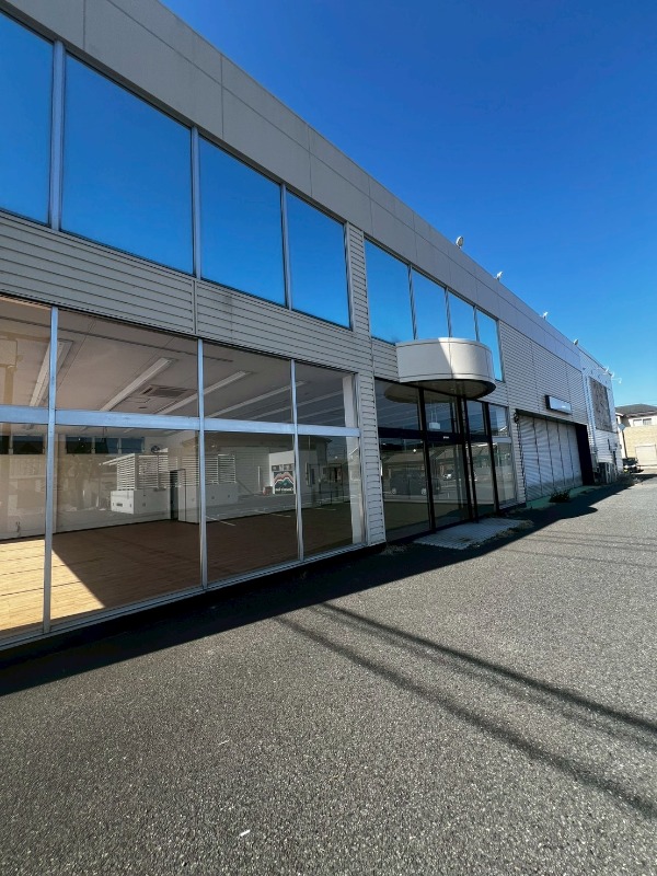 深谷市の貴重な17号線沿いロードサイド！ 現況・床・壁・天井あり 【業種相談】 (195077)