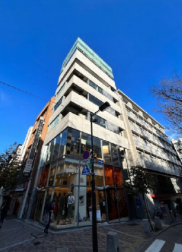 軽飲食相談　スケルトン渡し　業種·内覧ご相談ください（賃料1,430,000円　管理費55,000円） (196268)