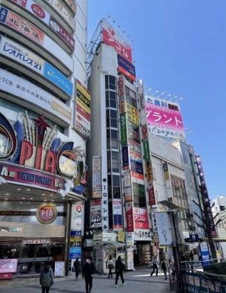 【HS0331】八王子駅徒歩1分。大型塔屋看板2箇所有り、駅ビル徒歩15秒の好立地、マルベリーブリッジからの視認性良 (197236)