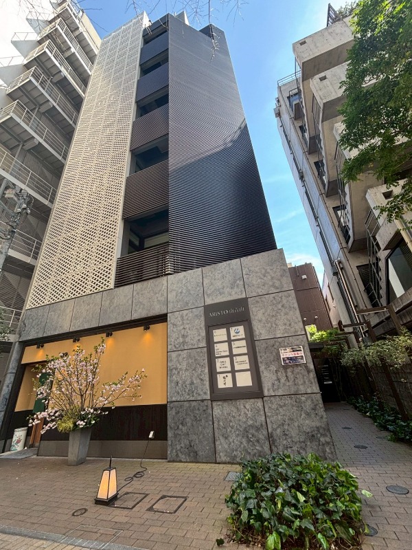 「外苑前・青山一丁目」の2駅アクセス可能！ 歯科クリニック居抜き物件！ネイル・エステなども◎ (198395)