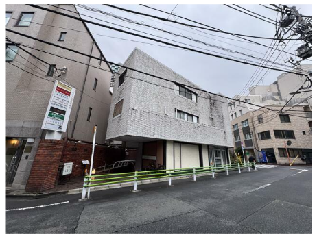 乃木坂駅 徒歩5分 B1F 現況:バー 飲食居抜き物件 【飲食可】 (198651)