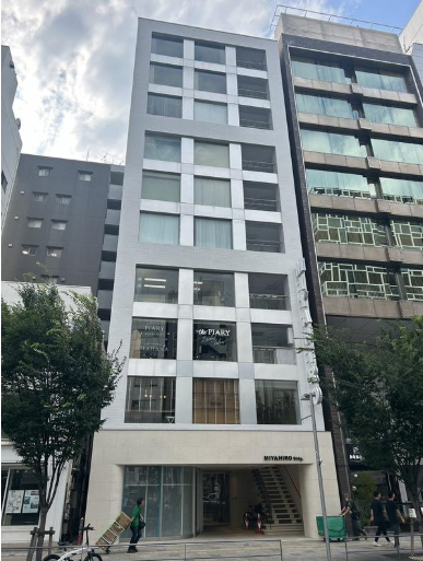 表参道駅 徒歩2分 青山通り沿い A棟-9F事務所仕様物件 【飲食不可】 (198708)