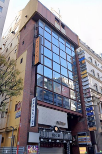 JR各線新宿徒歩7分　区役所通り沿いの好立地!　多業種ご相談可能　【賃料825,000円　管理費110,000円】 (198749)