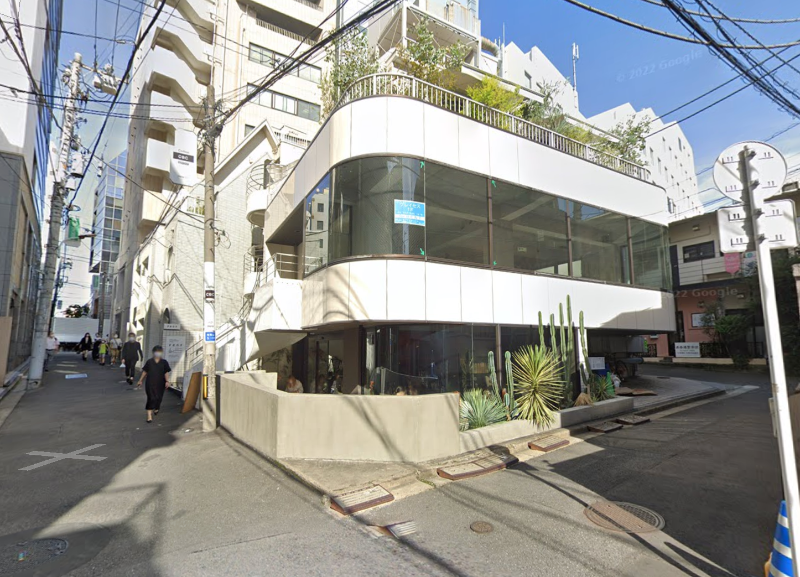 表参道駅３分。１階（階段あり）４２坪！スケルトン渡し。物販、サービス、カフェ程度相談可能【飲食相談】 (198848)