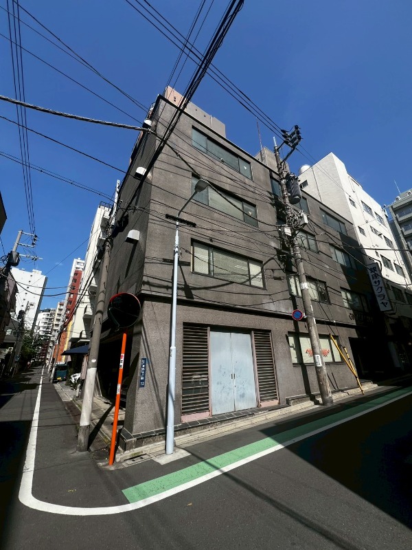 蔵前駅徒歩2分の一棟貸（1F〜6F）ビル。 商業地域内ビルで何業もオススメ！※契約期間・引き渡し状態等相談可 (200028)