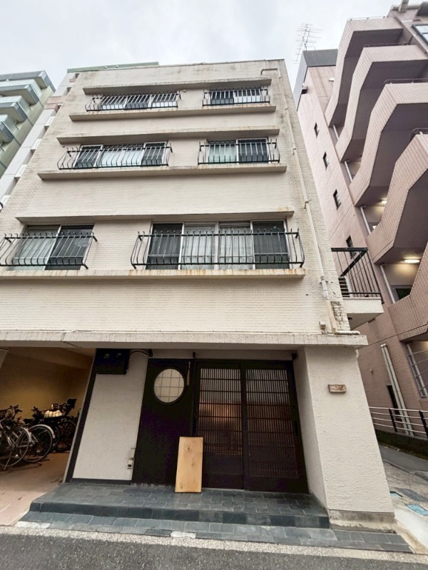 大森海岸駅徒歩3分、大森駅からもアクセス可能！ランチ・テイクアウトなど幅広い需要が見込めるエリア、有名天ぷら店居抜き店舗 (200785)