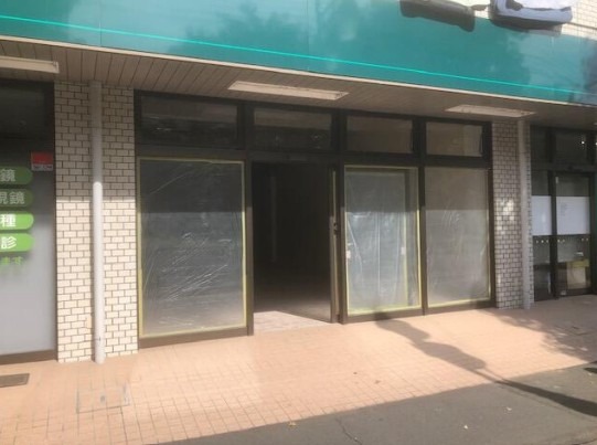 【HS0427】武蔵野台駅徒歩7分。1階路面物件。梁下3m。無人可能。元調剤薬局 (200861)