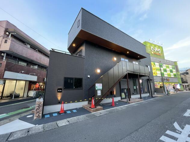 谷塚駅 徒歩1分／築後未入居物件／ スケルトン（ボード張り） 【軽飲食可】 (200917)