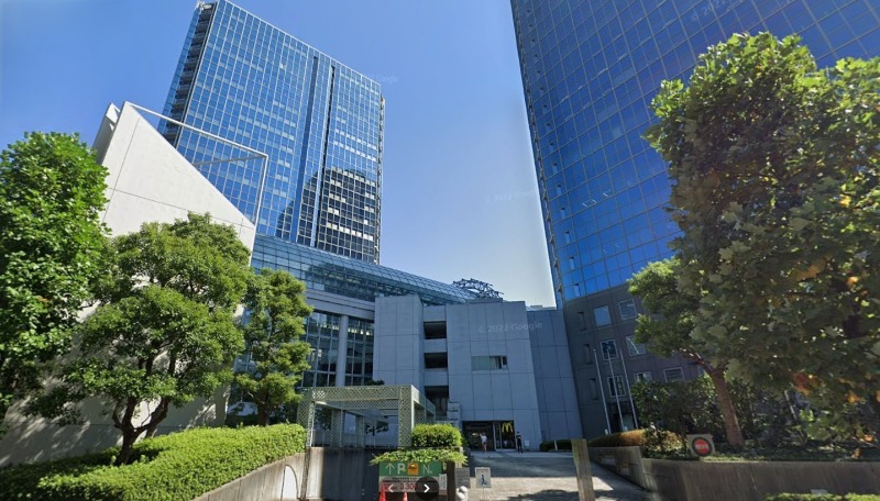 【浜松町駅 徒歩7分】1F 107 芝浦の運河沿いに建つオフィスビル隣接 / 物販・サービス店舗向け（飲食不可） (201948)