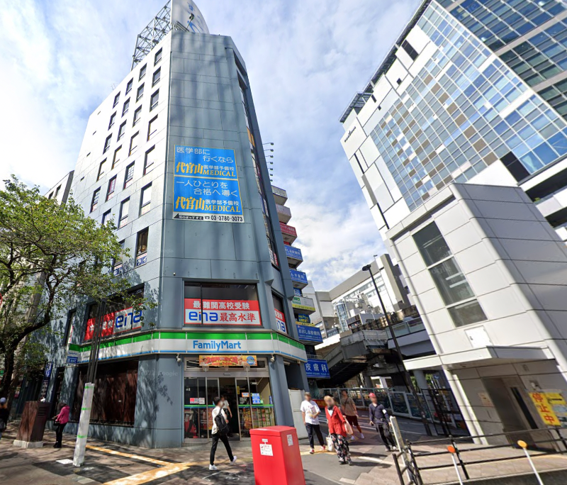 【渋谷駅１分】新南口出口最短。４階４０.８坪。SakuraStage 正面、１階コンビニ。事務所仕様【飲食不可】 (203168)