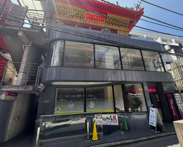 大久保駅 徒歩1分 1F スケルトン物件 【飲食不可】南口駅前の希少な１階路面店です！詳細業種はご相談ください。 (203452)