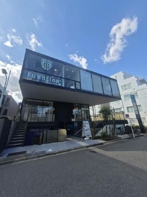 【自由が丘駅 徒歩3分】2F プライベート空間を生かした店舗づくり◎（飲食店可、業種のご相談も承ります！） (203814)