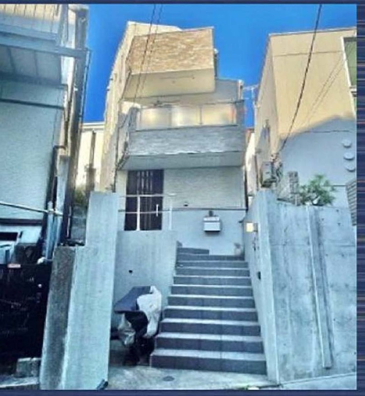 乃木坂駅徒歩8分　飲食不可　外苑西通りから1本入った閑静な高級住宅街 (204211)