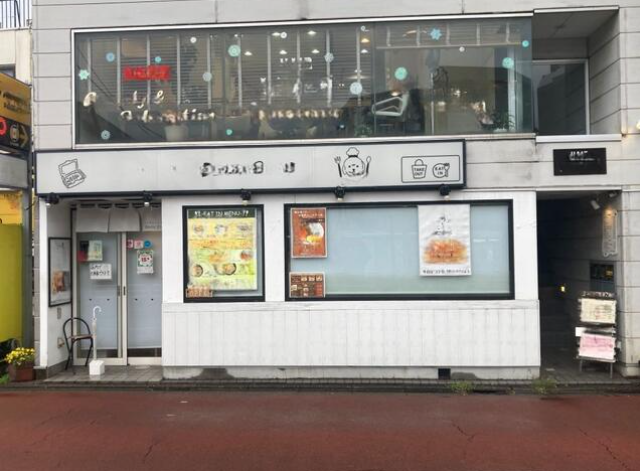 芦花公園駅 徒歩1分  現況:弁当屋居抜き物件 　南口駅前、千歳通沿いの路面店　視認性◎　詳細業種はご相談ください。 (205488)