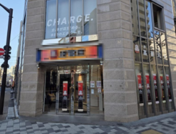 新宿御苑前駅徒歩1分、新宿通り沿いの角地の路面店です！ (206597)