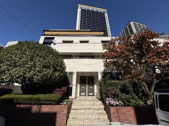 【サービス店舗相談可能】閑静な住宅街に佇む西麻布の隠れ家空間 (206629)
