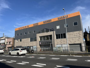 一棟貸し、サービス店舗歓迎内装は、事務所使用残置物有　（賃料：1,320,000円） (207736)