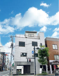 【曳舟駅5分】水戸街道沿いの角地1階路面店！視認性抜群で集客力のある好立地テナント。物販やサロンに最適 (208785)