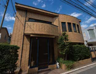 【東中野駅徒歩2分】元診療所仕様の広々200㎡超！一棟貸し戸建てテナント。クリニックや大型サロン、各種店舗に最適 (208799)