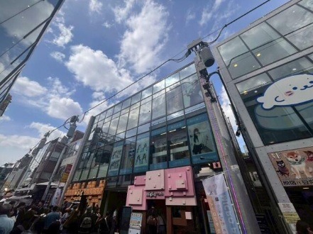 原宿駅 徒歩3分 地下1階 スケルトン物件 【飲食不可】　　動物を扱う業態・サービス店舗相談可 (208840)