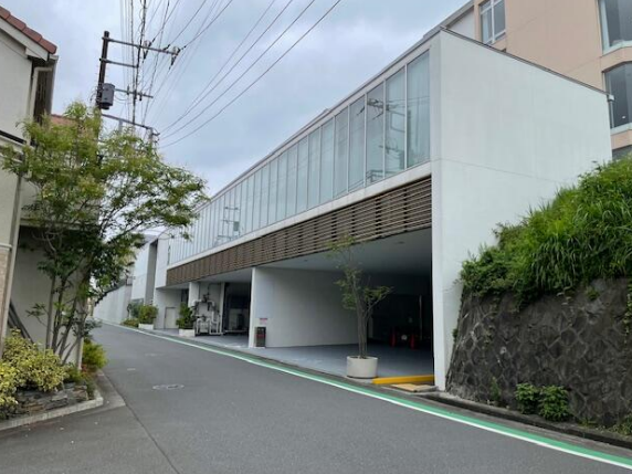 ■洋光台駅 徒歩15分 1F 現況:クリニック居抜き物件 【飲食不可、クリニック系募集】 (211443)