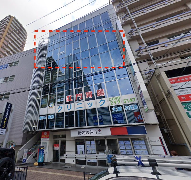 【川口駅東口２分】４階４３.５坪。事務所仕様、バス停目の前。サービス店舗可能【飲食不可】 (211549)