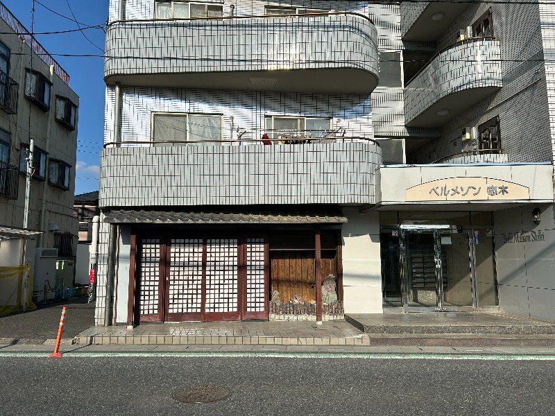 交通量のある道路に面した視認性の高い立地　事務所や店舗、軽飲食ご相談！（重飲食不可） (203695)