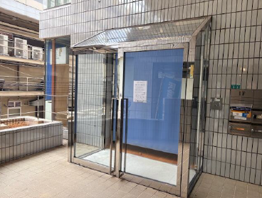 京王多摩センター駅 徒歩1分 2F スケルトン物件 【飲食不可】 (158737)