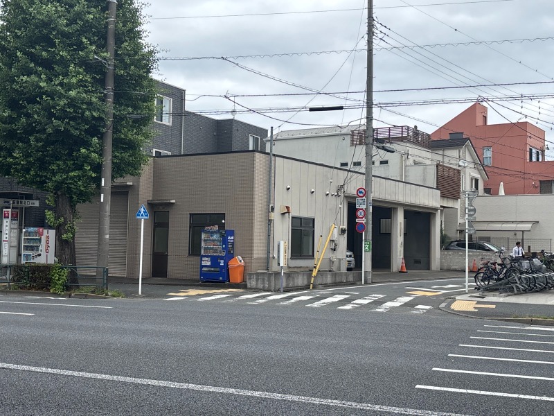 青梅街道に面す/事務所区画付き倉庫（店舗用途相談可） (212449)